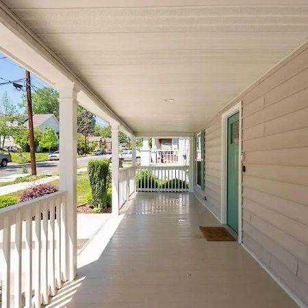 Modern 3-Bedroom, Big Fence Yard, Pets Stay Free Durham Esterno foto