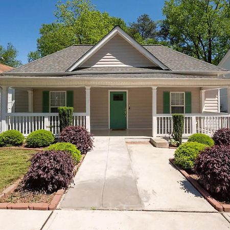 Modern 3-Bedroom, Big Fence Yard, Pets Stay Free Durham Esterno foto