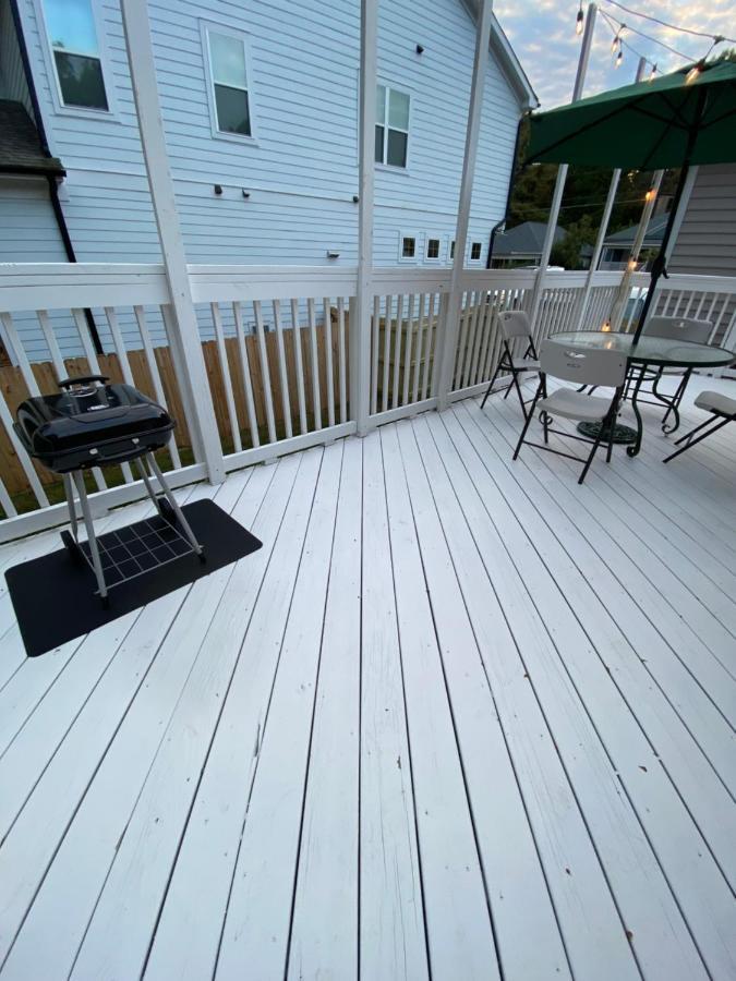Modern 3-Bedroom, Big Fence Yard, Pets Stay Free Durham Esterno foto