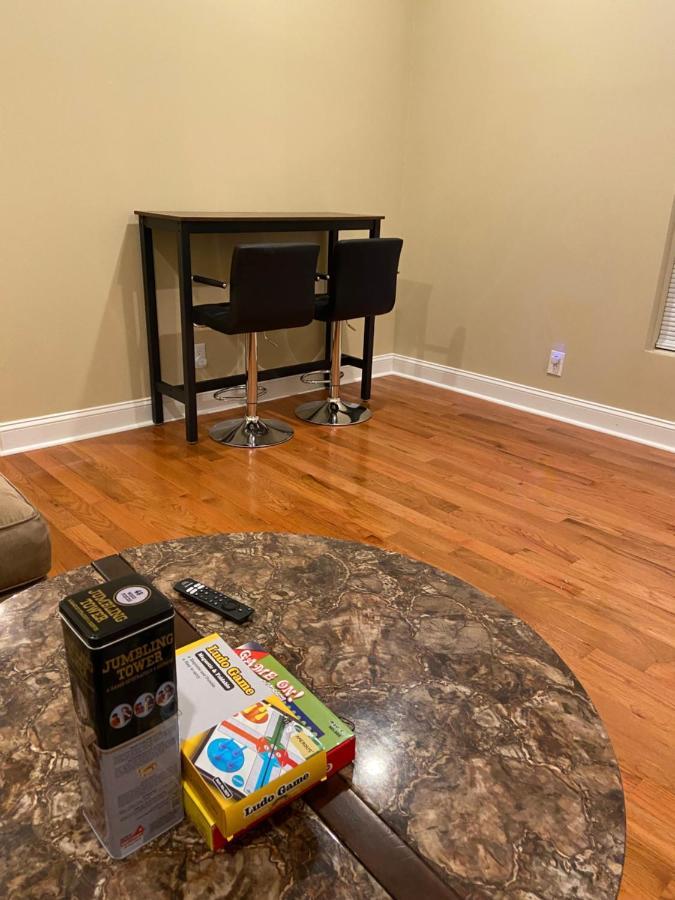 Modern 3-Bedroom, Big Fence Yard, Pets Stay Free Durham Esterno foto