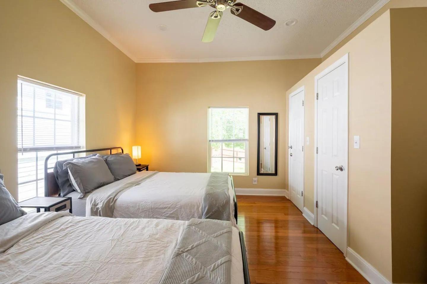 Modern 3-Bedroom, Big Fence Yard, Pets Stay Free Durham Esterno foto