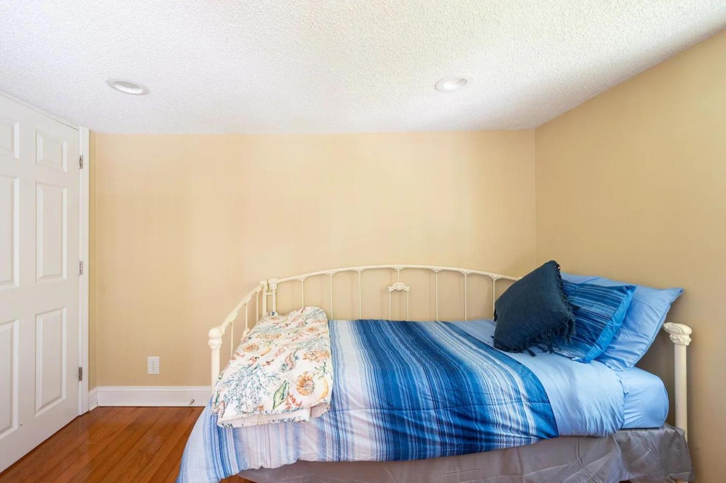 Modern 3-Bedroom, Big Fence Yard, Pets Stay Free Durham Esterno foto