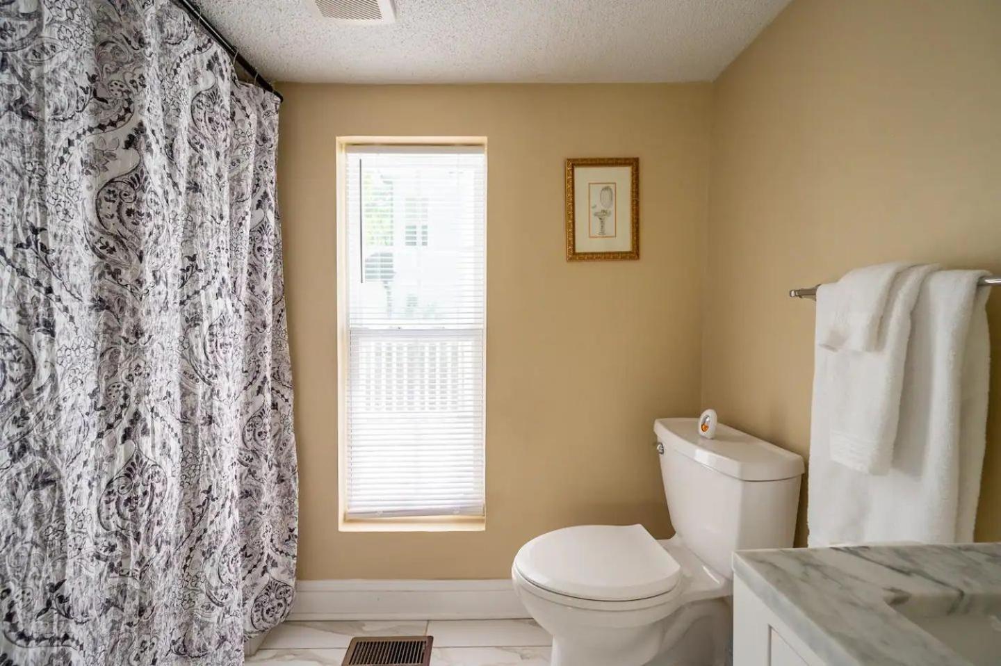 Modern 3-Bedroom, Big Fence Yard, Pets Stay Free Durham Esterno foto
