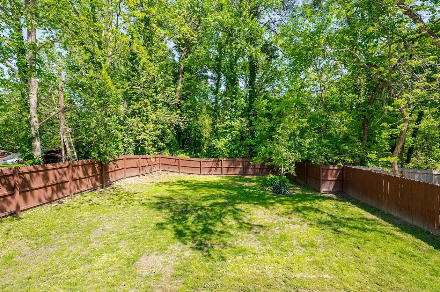 Modern 3-Bedroom, Big Fence Yard, Pets Stay Free Durham Esterno foto