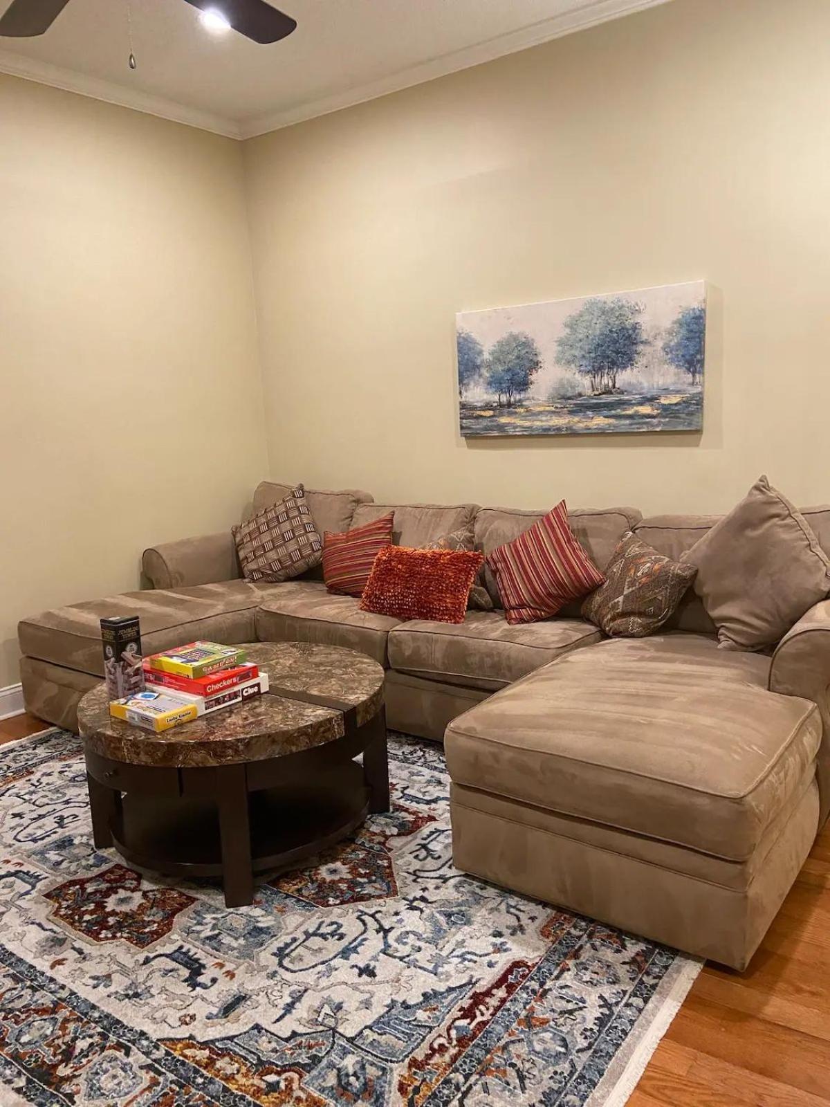 Modern 3-Bedroom, Big Fence Yard, Pets Stay Free Durham Esterno foto